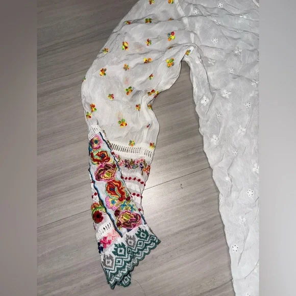 Johnny Was XL White Eyelet Embroidered Peasant Top Blouse Tunic Long Sleeve - Picture 6 of 9